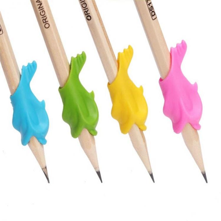 אביזרים לעיצוב הבית כלי כתיבה aliexpress Wholesale Stationery Pen grips 10 Pcs Topper Color Silicone Material Pencil Holder Kids Learning Writing Correction Supplies